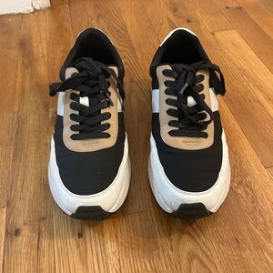 Dolce Vita Bettie Sneakers